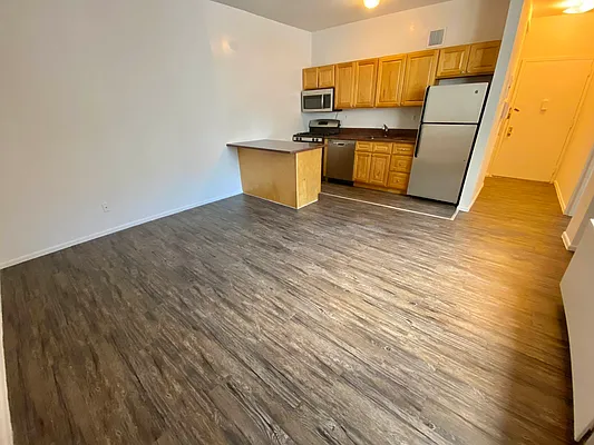 Rented by JM Preston Properties LLC | media 7