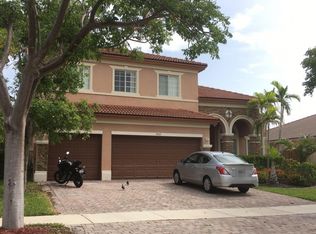 9437 SW 222nd Ln, Cutler Bay, FL 33190