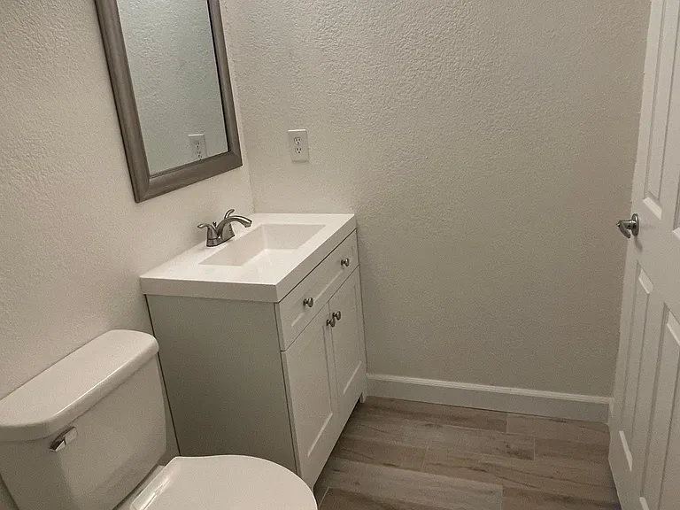 824 W Laird St — Photo 13