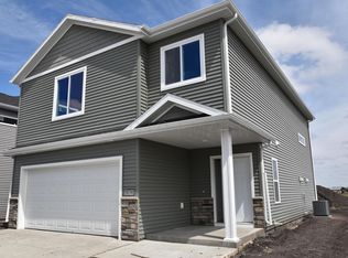 3636 30th St S, Moorhead, MN 56560