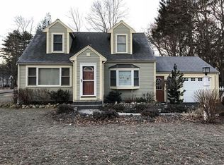 29 Norfolk Pl, Sharon, MA 02067