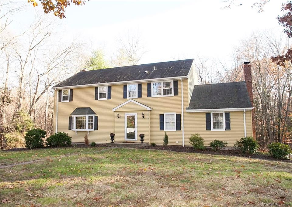 1st image of 52 E Woodhaven Dr
