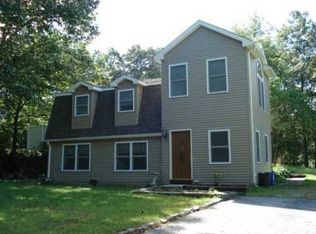 89 Reservoir Rd, Pascoag, RI 02859
