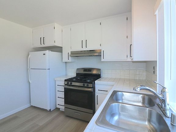 4th image of 10797 Bangalore Ln