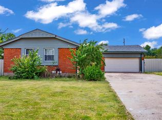 118 SW 49th St, Lawton, OK 73505