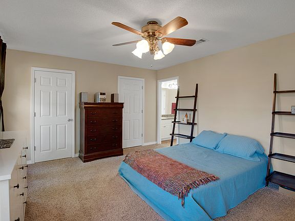 3rd image of 4695 Magnolia Hill Ct