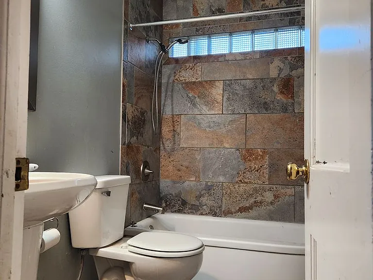 5818 South St — Photo 3