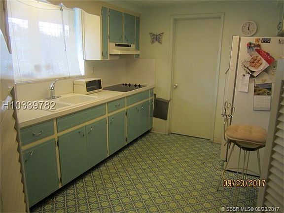 4th image of 5250 NE 17th Ter