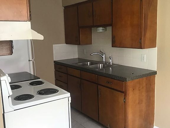 2nd image of 112 Pebble Creek Dr APT 2
