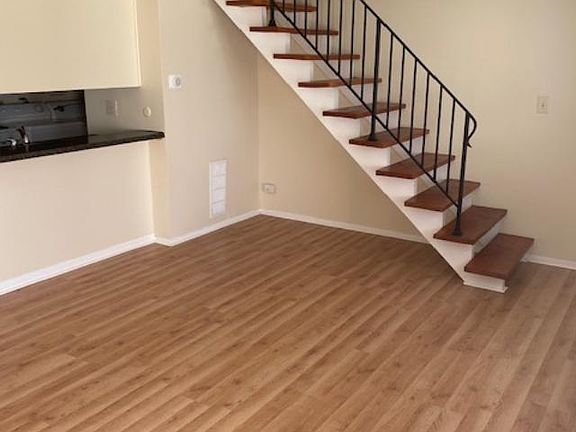 2nd image of 1582 Cornell Pl