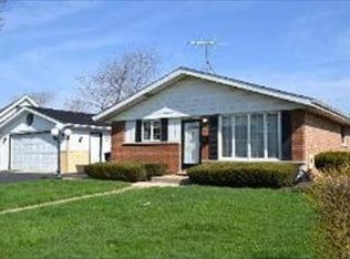7100 Dover St, Bridgeview, IL 60455