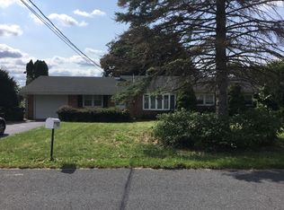 410 Orchard Ln, Mechanicsburg, PA 17055