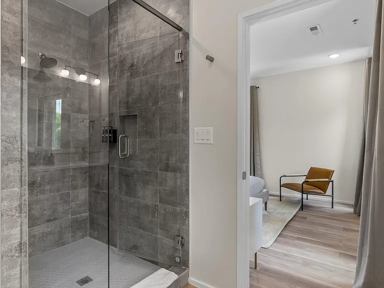 547 Winton Ter NE #1C — Photo 16