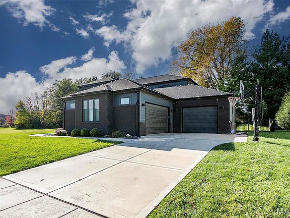 4th image of 3723 Cabernet Ln