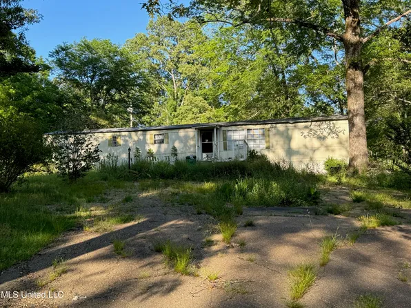 116 Fox Run Dr, Raymond, MS 39154