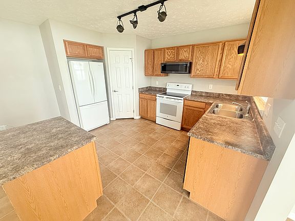 2nd image of 5101 Oak Ave