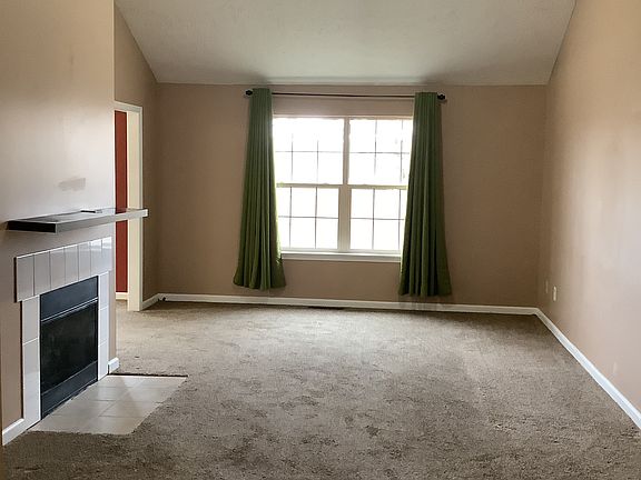 2nd image of 1288 Crabapple Ct