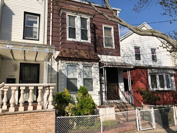 2nd image of 1465 E 95th St