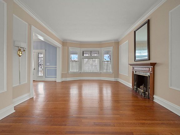 5th image of 62 N Lincoln Ave