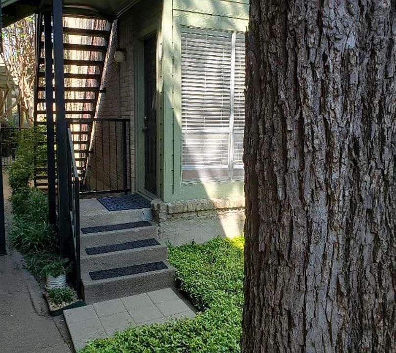 2nd image of 3215 Carlisle St APT 123D