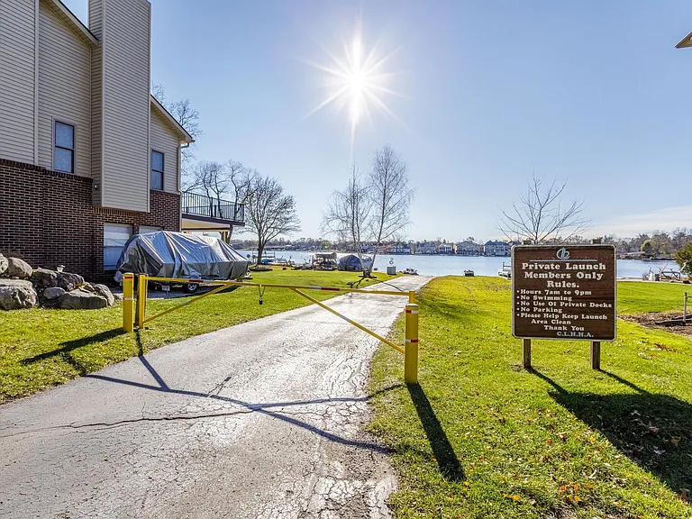 3809 Vanstone Dr — Photo 41