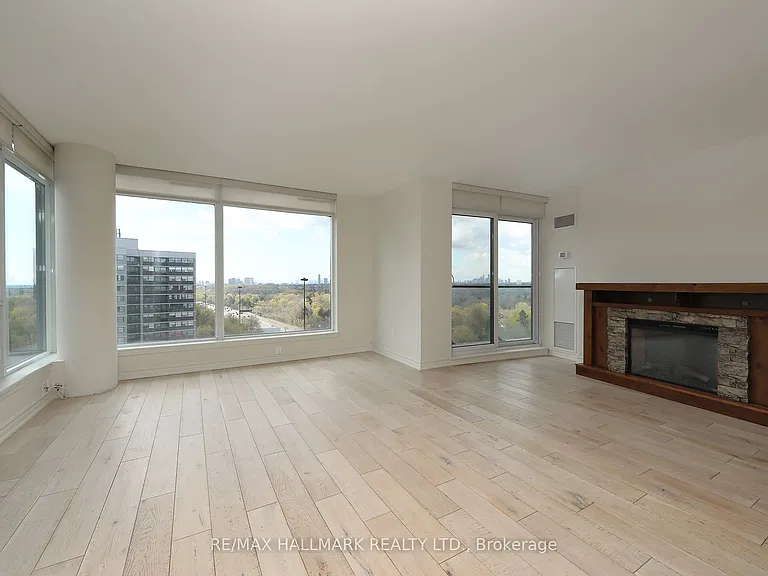 18 Valley Woods Rd #Penthouse 206 — Photo 14