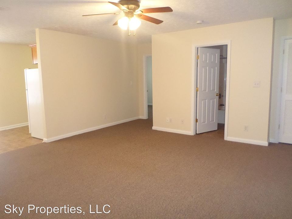 1st image of 100 Pinnacle Ct APT 824