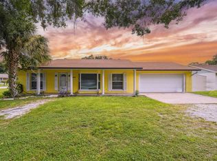 18319 Hanna Rd, Lutz, FL 33549