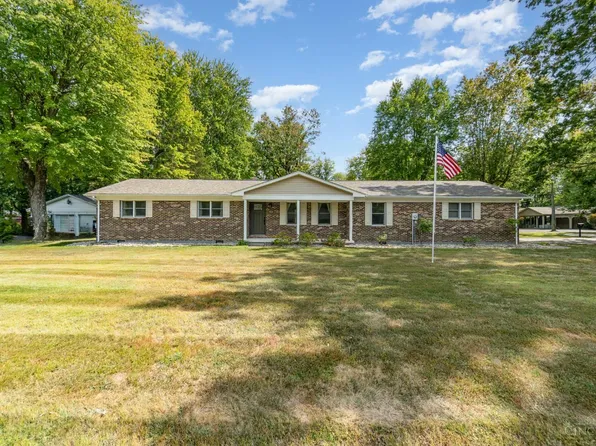 216 Red Bud Ln, Mount Orab, OH 45154