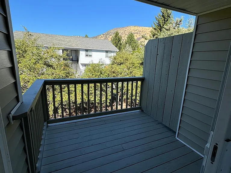 5429 Glenridge Way — Photo 21