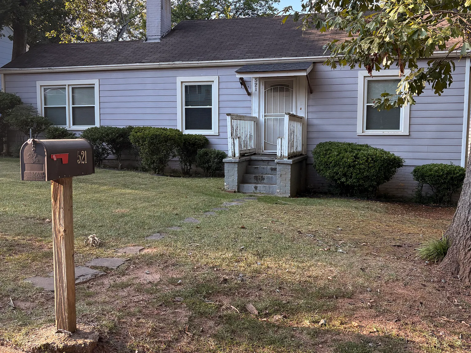 3 bed, $1,800 — Photo 1