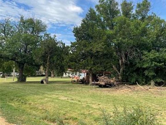 5th image of 704 Ash St #704