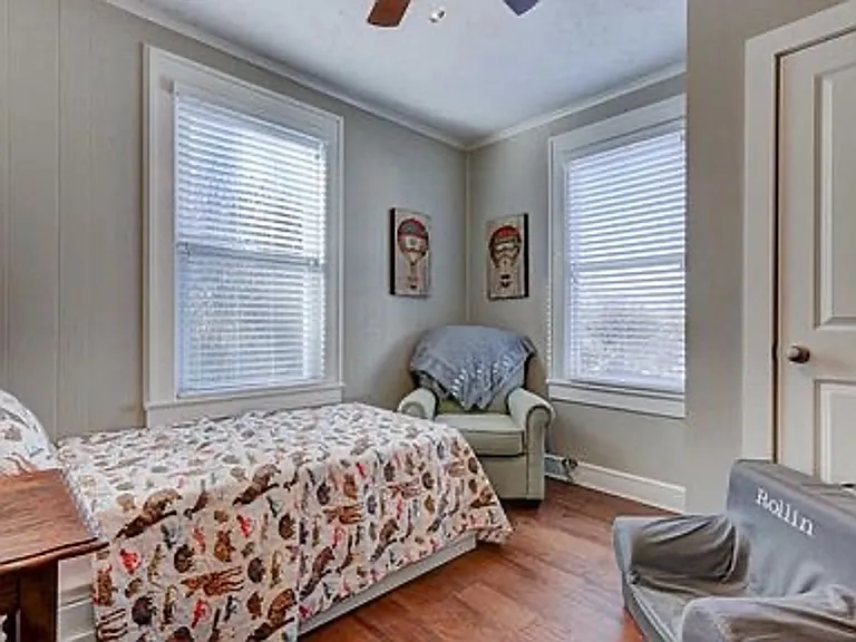 3615 Lancaster Dr — Photo 12