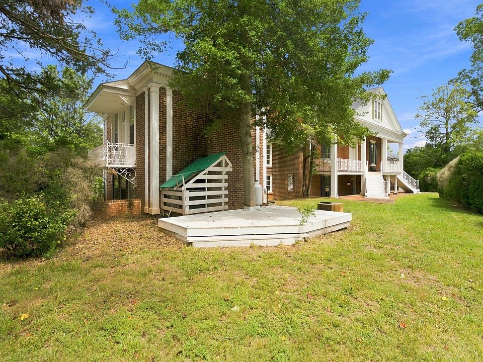 52nd image of 841 Earley Farm Rd