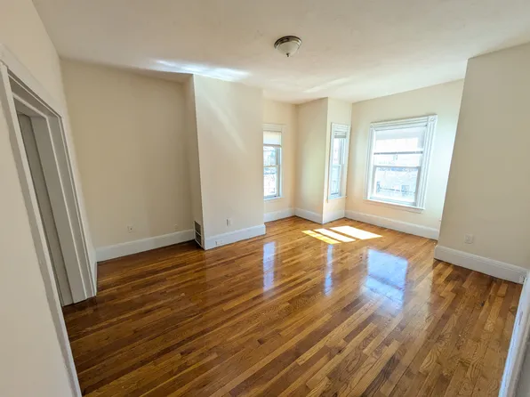 55 Bonair St #A, Somerville, MA 02145