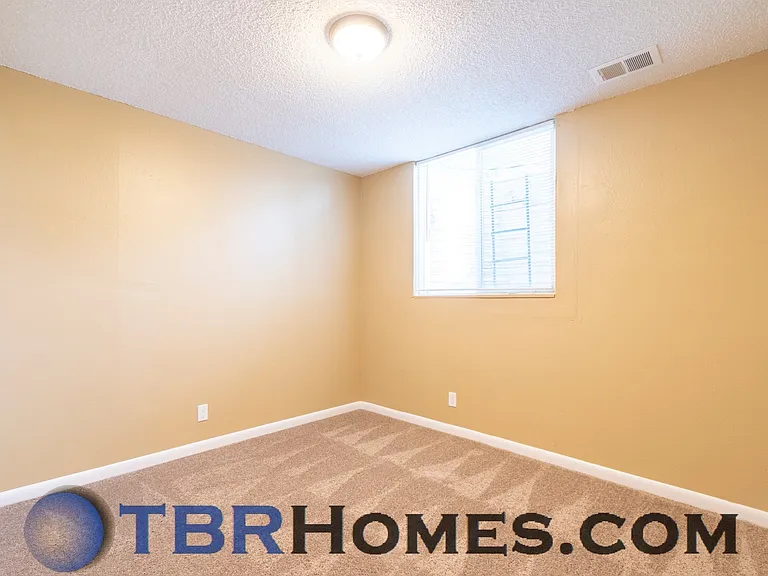 14435 Olmsted Dr — Photo 16
