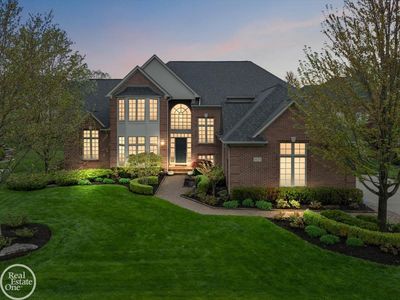 56271 Ashbrooke Dr E, Shelby Township, MI, 48316