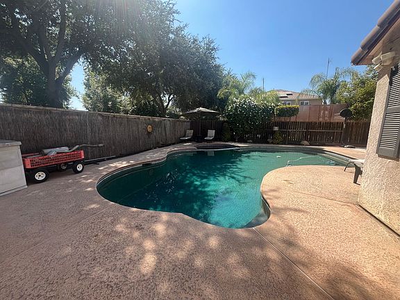 3rd image of 3603 N Minden Ct #B