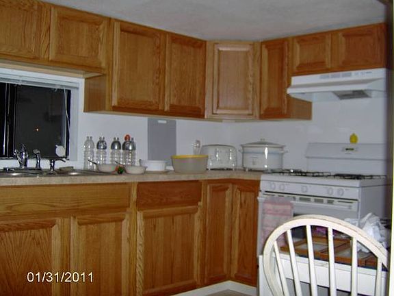 Eat-In Kitchen