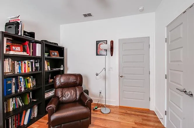 300B Tillman Ln #B — Photo 16