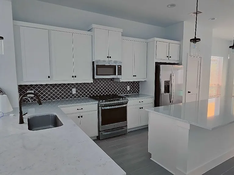 2235 Garden Arbor Ln — Photo 14