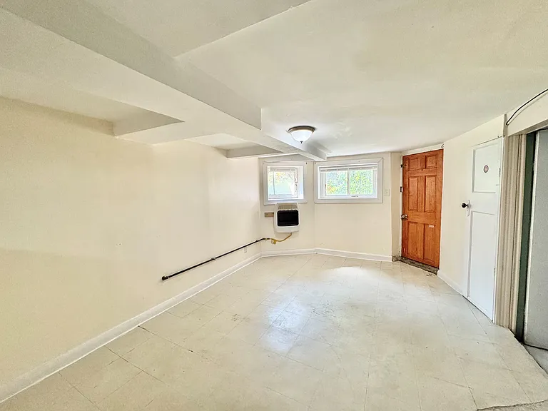 2727 N Monticello Ave #G — Photo 2