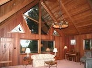 49250 Andiron Rd, Little River, CA 95456