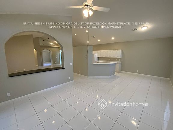 5th image of 10213 Lexington Lakes Blvd N