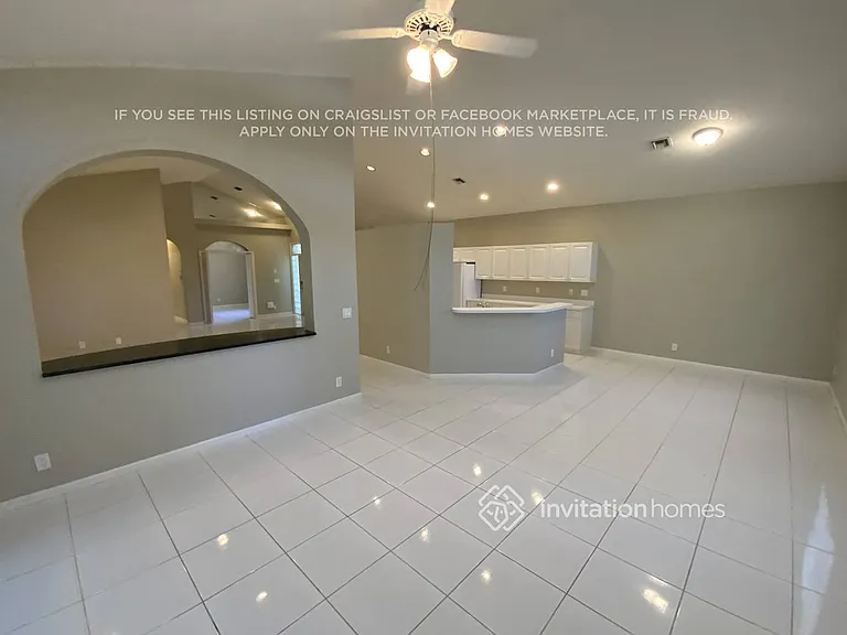 10213 Lexington Lakes Blvd N — Photo 5