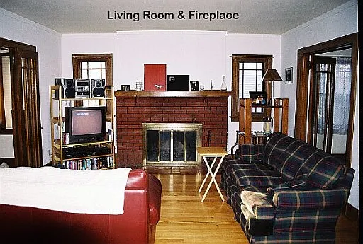 3 bed, 1.0 bath, 1710 sqft, $3,035 — Photo 4