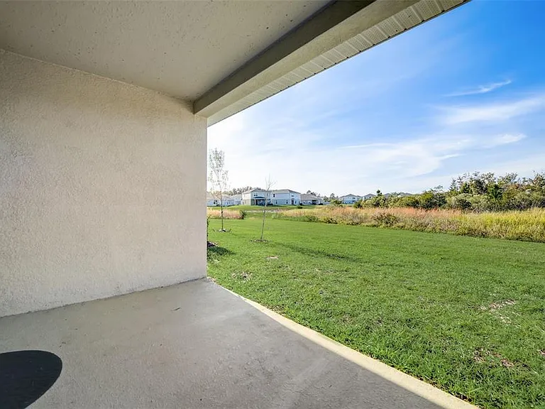 18027 Turning Leaf Cir — Photo 35