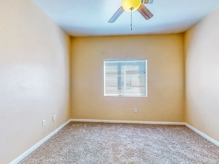 4915 E Russell Rd #145-7 — Photo 24