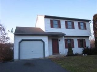 1711 White Water Rd, Lancaster, PA 17603