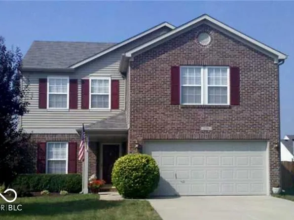 5706 N Plymouth Ct, McCordsville, IN 46055
